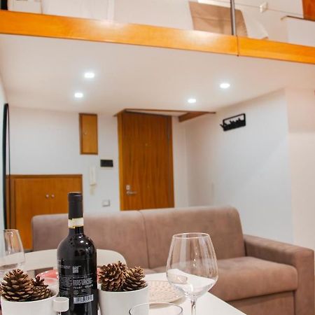 La Pigna Apartment Наполи Екстериор снимка